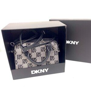DKNY Bryant Park Small Duffel Crossbody Bag (Style R44DYA70) Original box